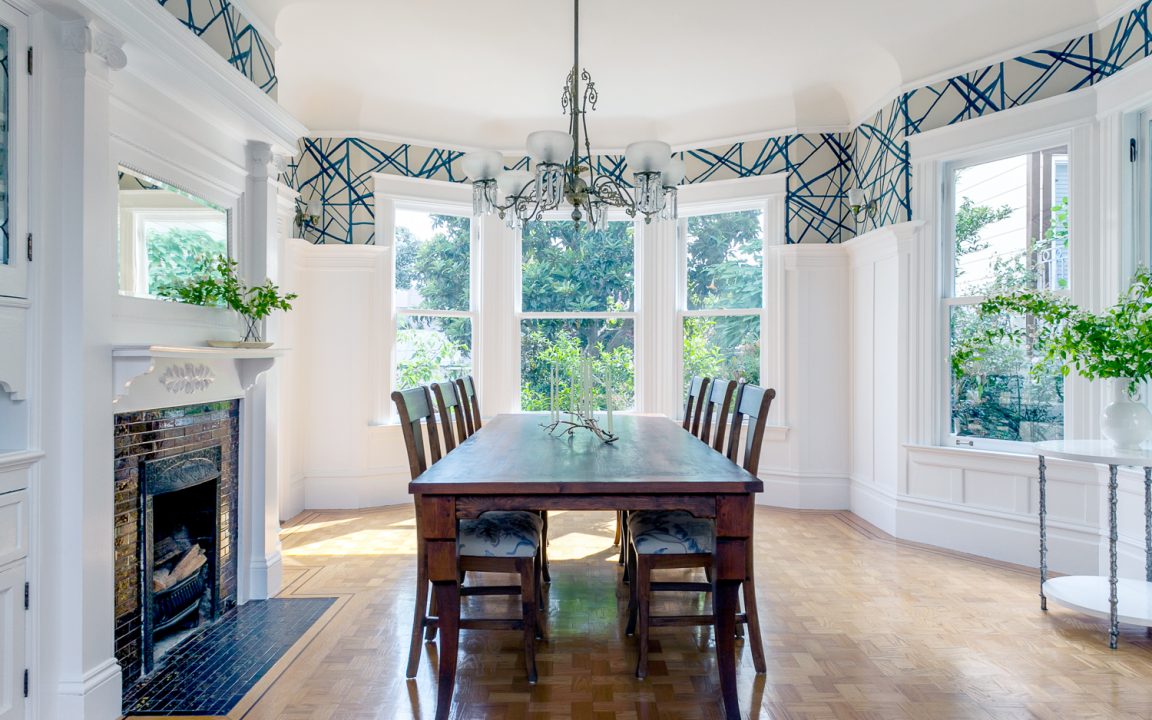 DiningRoom